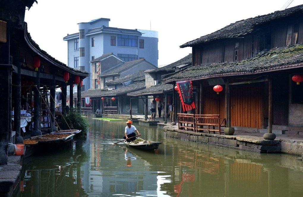 午评：恒指跌0.94% 科指跌2.66%科网股齐挫联想跌超8%